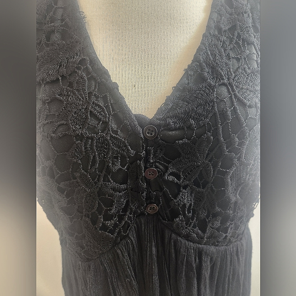 Little Black Dress Size Large - Picture 8 of 15